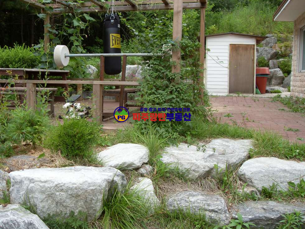 경기 파주시 광탄면 방축리 대지236평 건물45평 산밑 전망있음 매매 매물번호 10084 사진 7